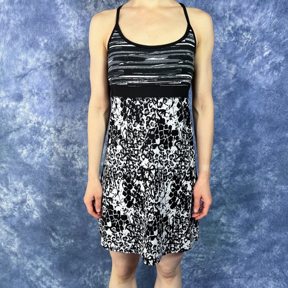 Lola Black & White Athletic Sun Dress Sz M